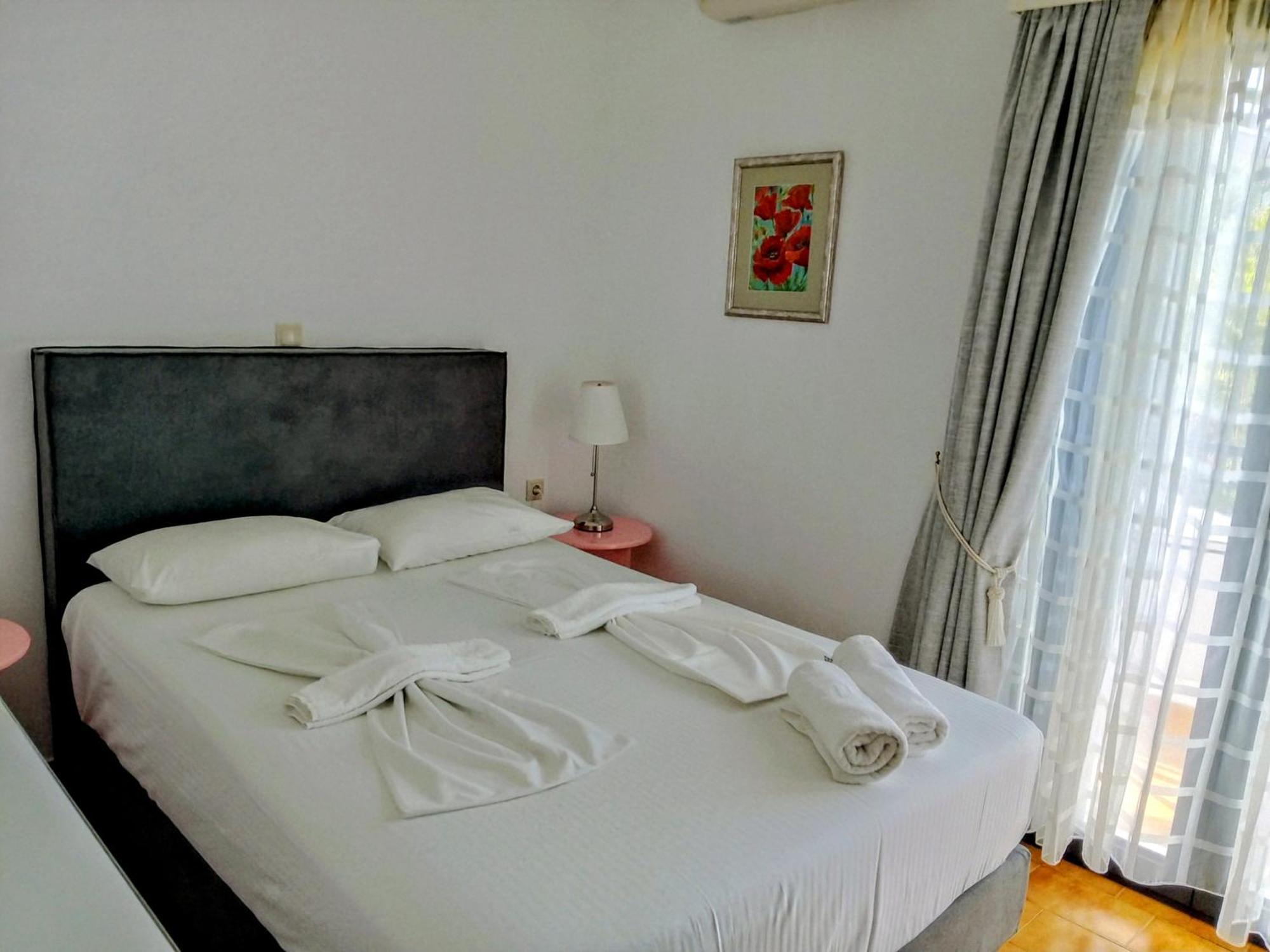 Ostria Apartments Kalives カリヴェス エクステリア 写真